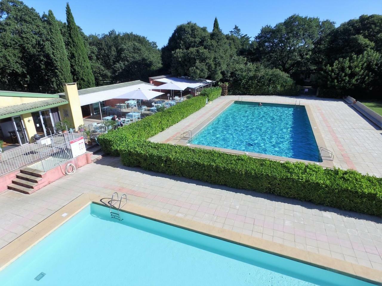 Domaine Le Moulin Neuf Hotel Saint-Quentin-la-Poterie Exterior photo